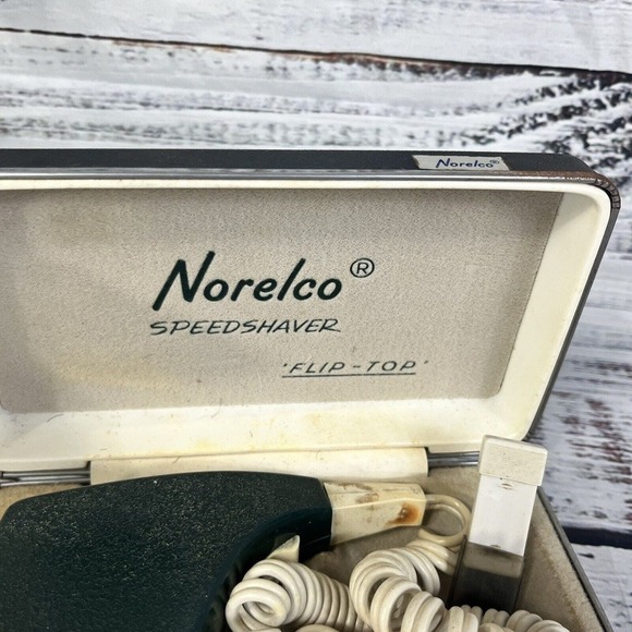 Norelco Speedshaver Flip-Top Vintage Green Electric Shaver Razor w Case - Picture 2 of 15